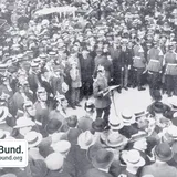 110 Jahre Kriegszustand.