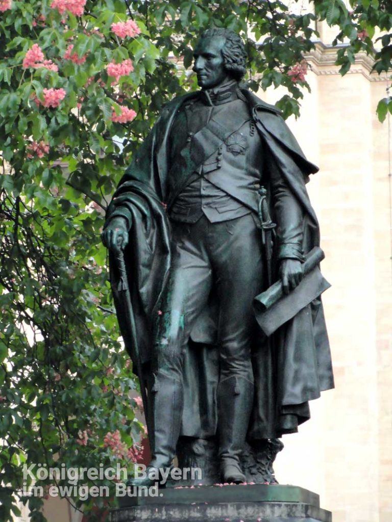 Benjamin_Thompson_Munich_frei_800px-768x1024.jpg